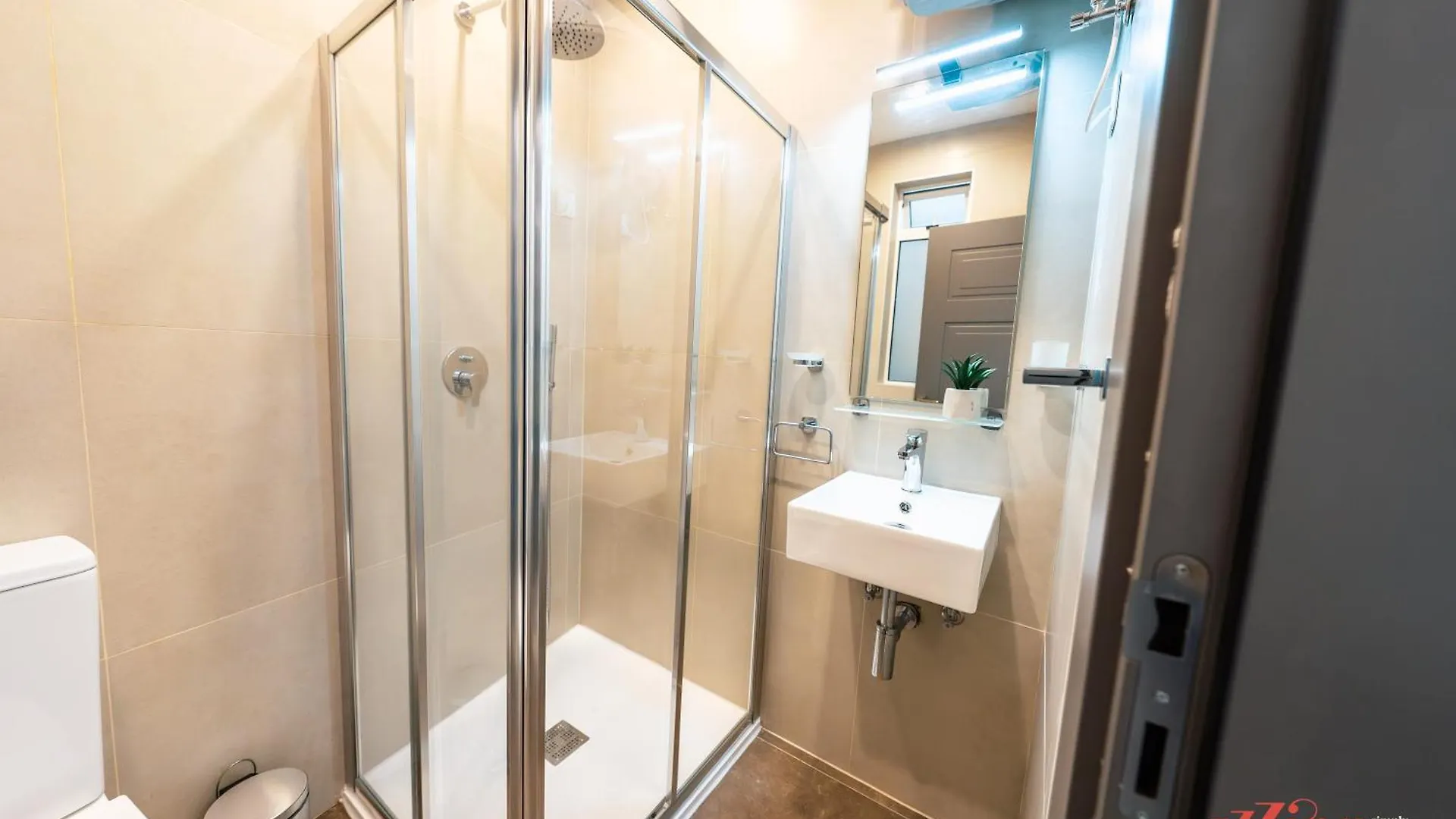 El Doris Boutique Living St Julian'S Bed & Breakfast Saint Julian's 0*,  Malta